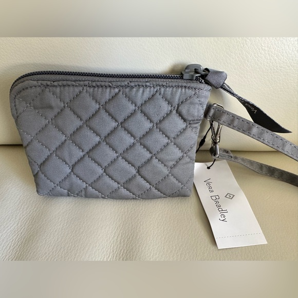 🐧 NWT Vera Bradley Clip and Zip Mini Pouch with Wristlet in Penguin Pair 🐧 - Picture 4 of 7